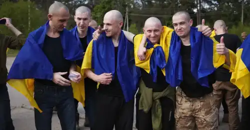 Перші 390 українців повернулися додому в рамках обміну «1000 на 1000», серед яких три жінки