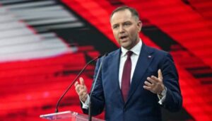 Консерватор Навроцький перемагає на польських виборах | INFBusiness