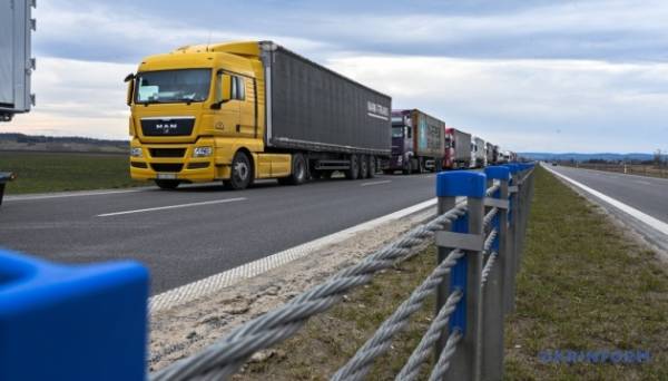 Європарламент підтримав продовження угоди про вантажні перевезення з Україною до кінця року