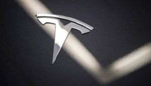Акції Tesla відновлюють зростання | INFBusiness