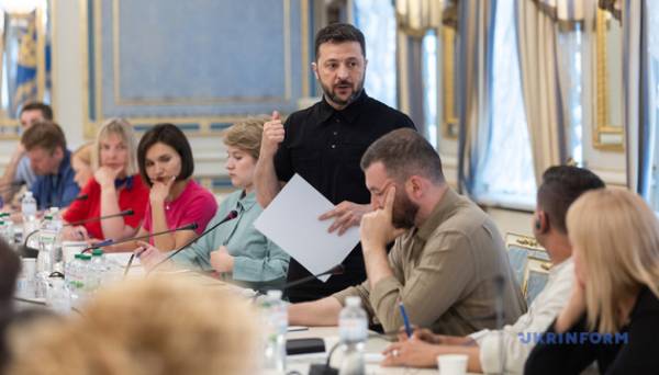 Зеленський: Цього року інвестиції в оборонну промисловість становитимуть 43 мільярди доларів