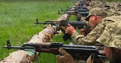 Військовий експерт Олександр Коваленко: Ворог наступає, але загрози окупації Сум та Дніпра немає