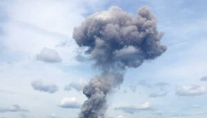 Росія оголосила про атаку безпілотника та пожежу нафтопереробного заводу в Енгельсі | INFBusiness