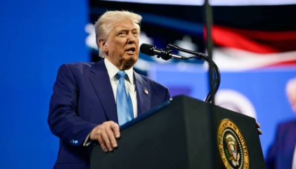 Трамп про війну Росії проти України: Хто б міг подумати, що дрони виявляться такою потужною зброєю? | INFBusiness