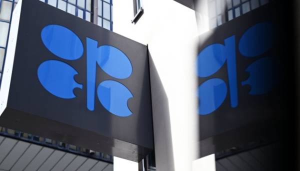Країни ОПЕК+ збільшать видобуток нафти на 548 тисяч барелів на день у серпні