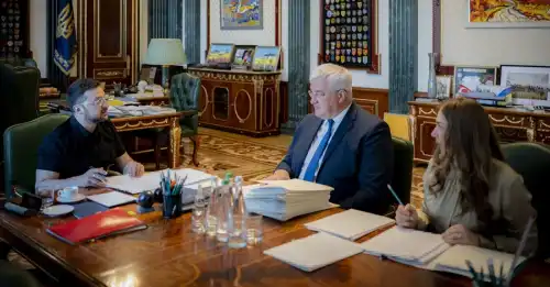 Зброя, інвестиції та підтримка: перед українськими послами поставлені нові завдання | INFBusiness