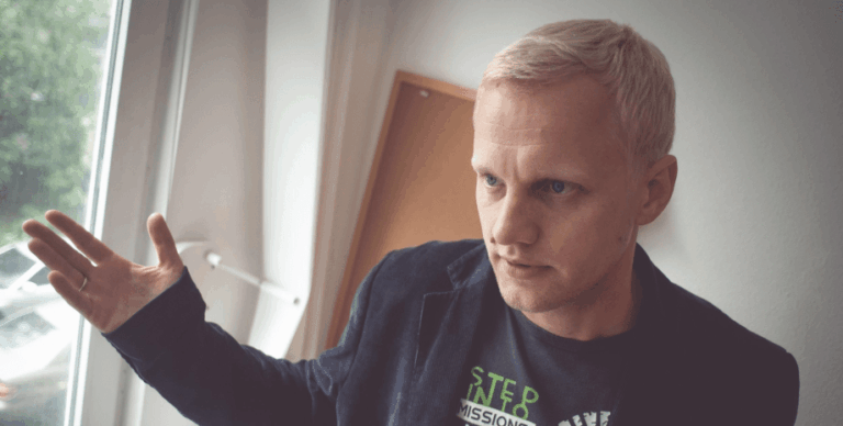 «Корумпований авторитаризм»: Шабунін прокоментував підозру та 15-годинні обшуки Державним бюро розслідувань