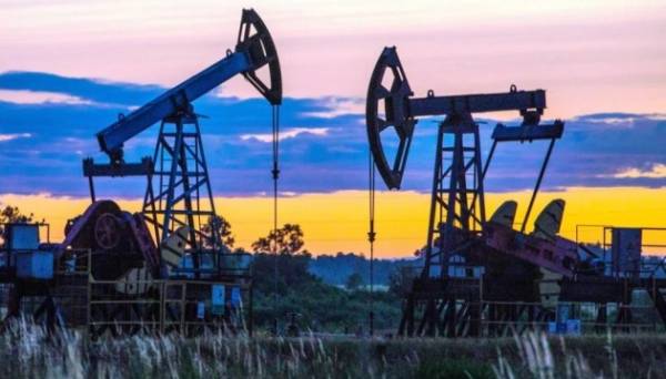 Ціни на нафту падають через невизначеність щодо мит США