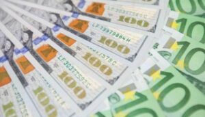 Курси долара та євро на п'ятницю, 4 липня | INFBusiness