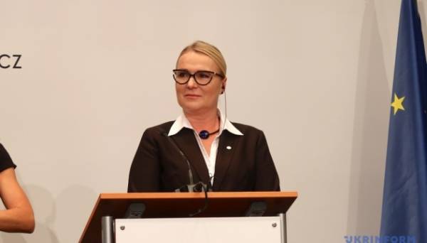 Міністр оборони Чехії розкритикував погрози колишнього прем'єр-міністра Бабіша зупинити “ракетну ініціативу” для України