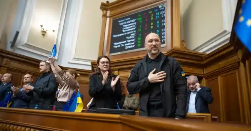 Що ж, усі обличчя знайомі: хто тепер за що відповідатиме в українському уряді?