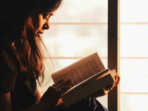 8 захопливих книг, які допоможуть вам подолати кризу читання