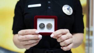 Національний банк випустив монету на честь Національної поліції | INFBusiness