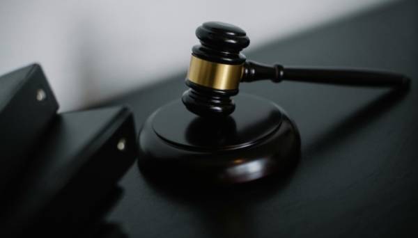 У Білорусі брата засудженого журналіста Радіо Свобода засудили до трьох років позбавлення волі