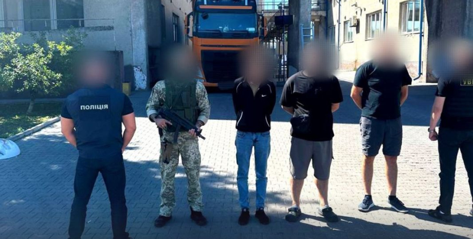 На Закарпатті прикордонник відмовився від хабара у 320 тис. гривень: подробиці | INFBusiness