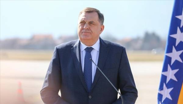 Суд дозволив лідеру боснійських сербів сплатити штраф, щоб уникнути в'язниці
