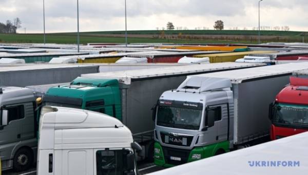 Продажі нових вантажівок в Україні зросли в липні – Укравтопром