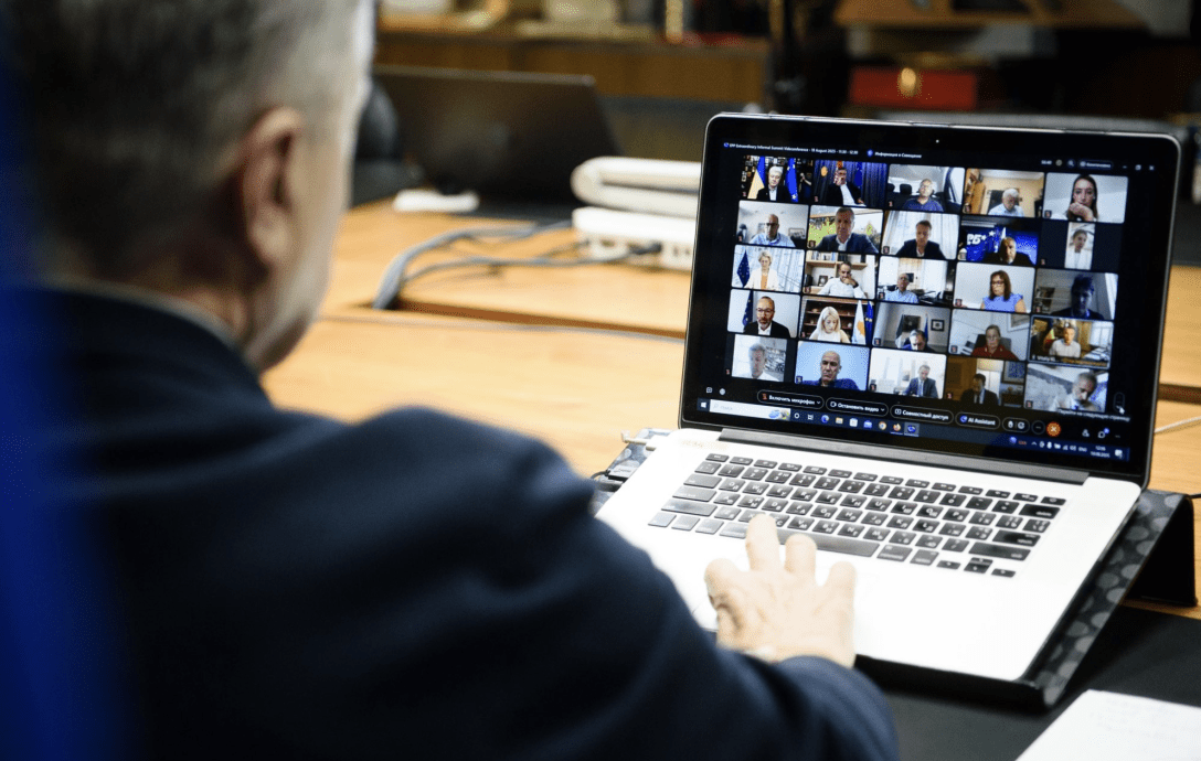 У Порошенка російськомовний інтерфейс – відреагувала мережа | INFBusiness