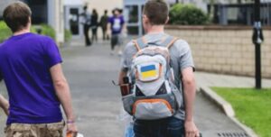 Нові правила виїзду з України у 22 роки: коли набуде чинності постанова Кабінету Міністрів? | INFBusiness