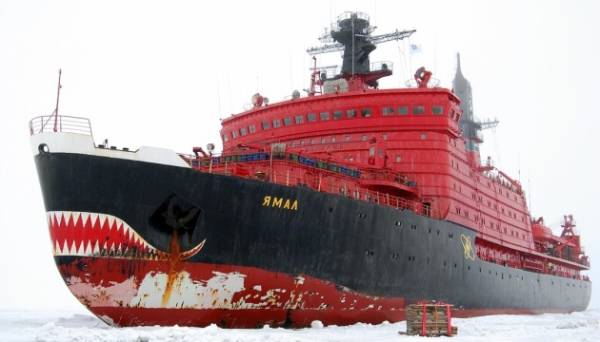 США розглядають можливість використання російських криголамів для розвитку газових проектів на Алясці – Reuters