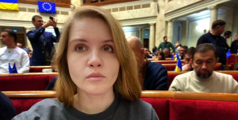 Скандал між Тополе та Безуглою — нардеп звинувачує співака у шахрайстві та подає до суду