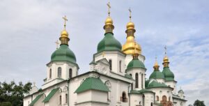 Київську митрополію УПЦ офіційно приєднали до РПЦ: чи заборонять тепер церкву? | INFBusiness