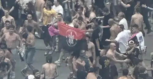 Варшава обурена прапорами "Бандери" на концерті білоруського співака Макса Коржа | INFBusiness