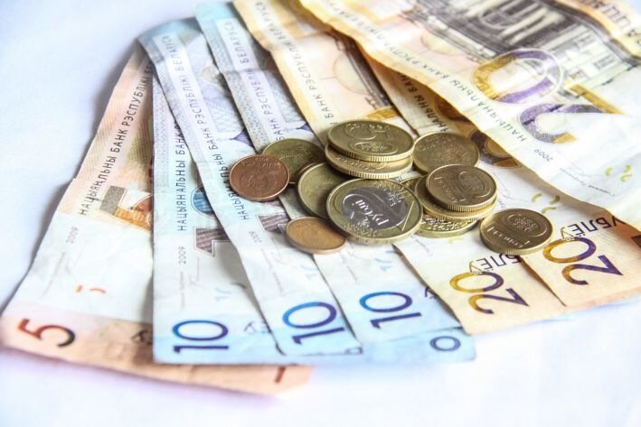 Ваші гроші витікають: ось 5 неочевидних дірок у бюджеті