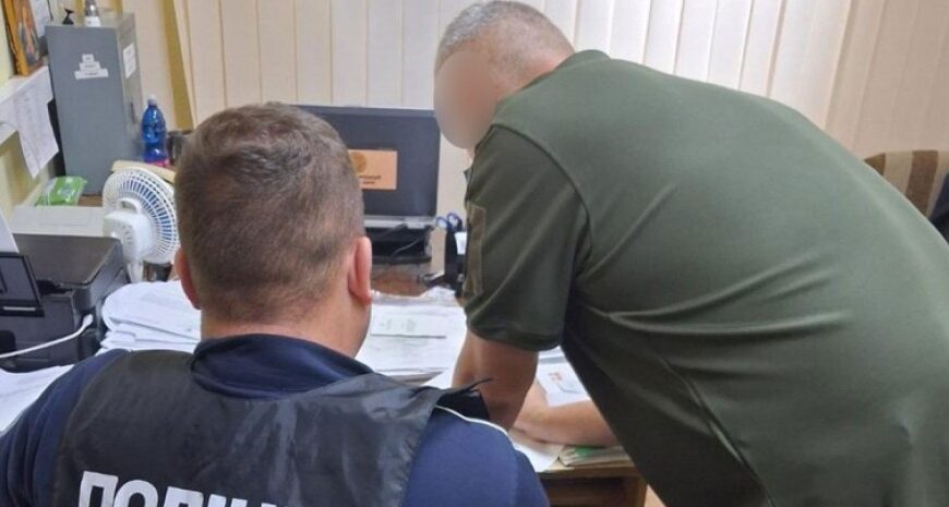 Лікар з Тернополя вимагав гроші у солдата Збройних сил України за безкоштовну операцію