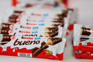 Люди дізнаються, що означає Kinder Bueno, лише через 35 років. | INFBusiness