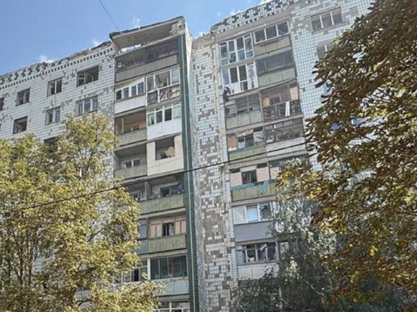Окупанти бомбили Костянтинівку: десятки пошкоджених будинків, є постраждалі | INFBusiness