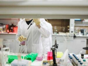 Чоловік з діабетом виробляє власний інсулін після трансплантації генетично модифікованих клітин | INFBusiness