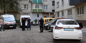 «Якщо мій син прийде, його відпустять»: грабіжники напали на матір добровольця Збройних сил України в Харкові (відео) | INFBusiness
