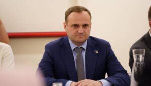 Кулеба пояснив, що охоплюватиме другий пакет підтримки для громад на передовій | INFBusiness