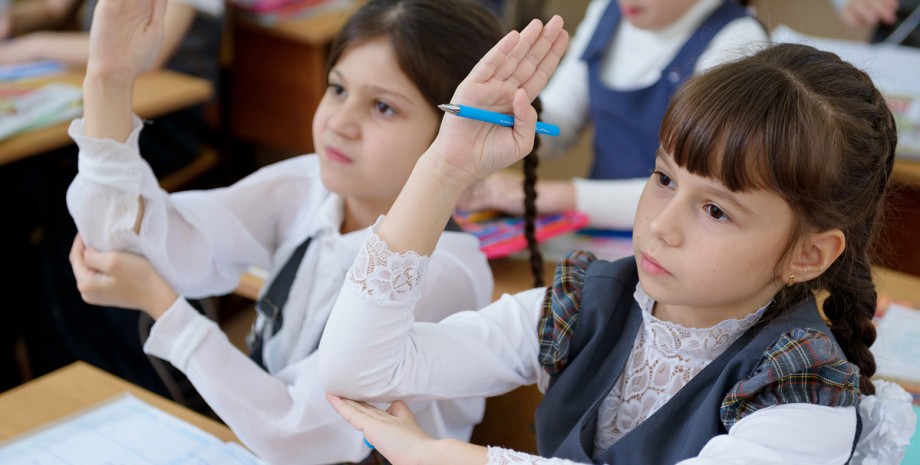 З 1 вересня українських школярів навчатимуть енергоефективності: що відомо (фото) | INFBusiness