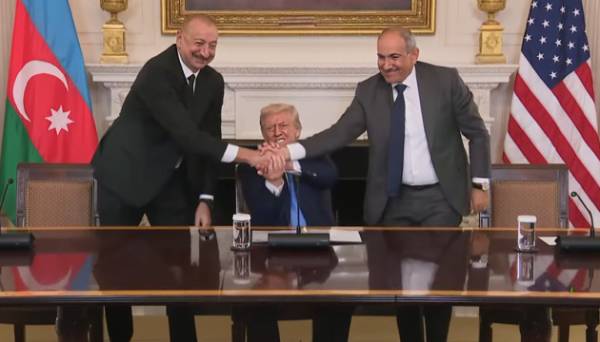 Лідери Азербайджану та Вірменії підписали мирну угоду в Білому домі