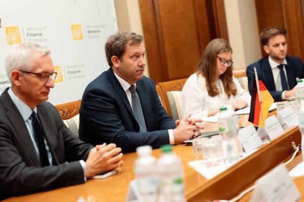 Україна та Німеччина обговорили бюджетні потреби на 2026 рік | INFBusiness