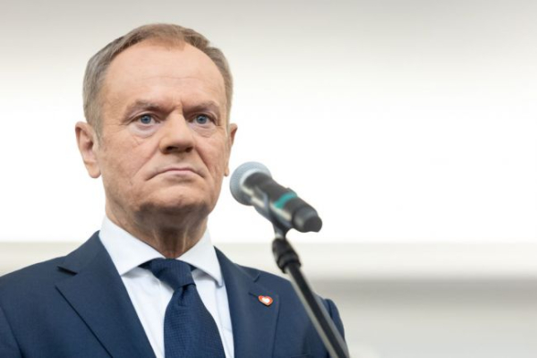 Між Навроцьким і Туском виник конфлікт: у чому була причина?