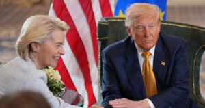 Про що Трамп домовився з ЄС у Шотландії: аналіз митної угоди між США та Європейським Союзом | INFBusiness