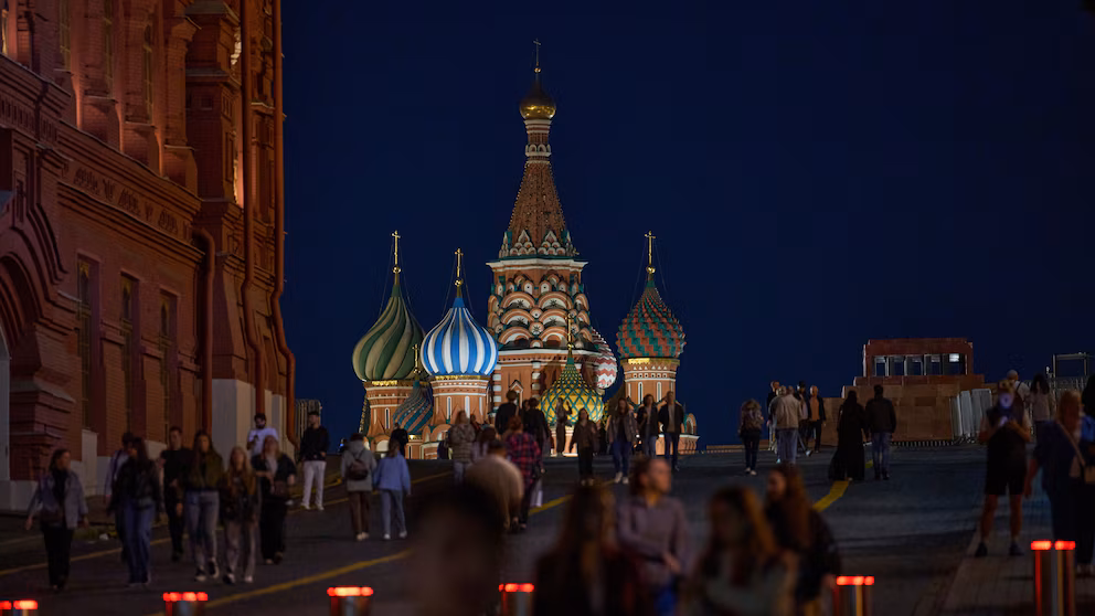 Росія стверджує, що українські дрони атакували Москву напередодні зустрічі Трампа та Зеленського | INFBusiness