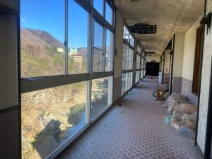 Усередині покинутого курортного міста, колись гамірного, а тепер забутого | INFBusiness