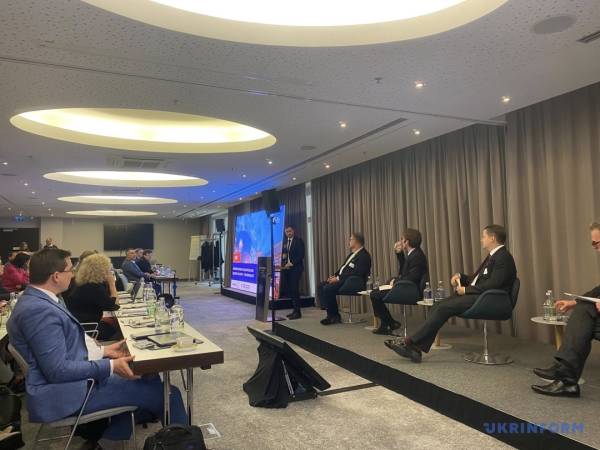 Україна показала, як швидко відмовитися від російського газу – заступник міністра енергетики у Відні | INFBusiness