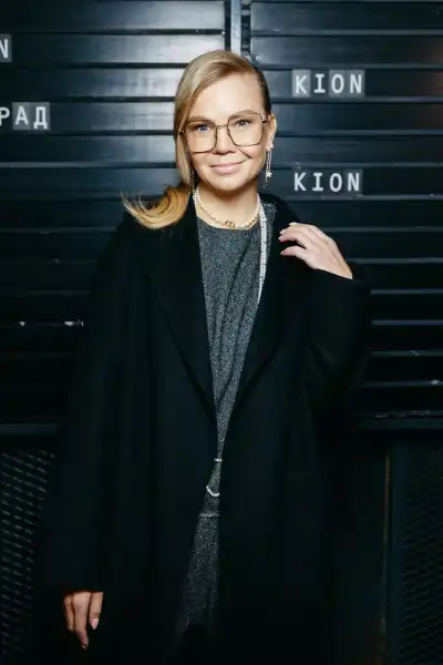 Софія Синіцина, Ніно Нінідзе, Павло та Зепюр Прилучні: світська прем'єра серіалу “Виноград” | INFBusiness
