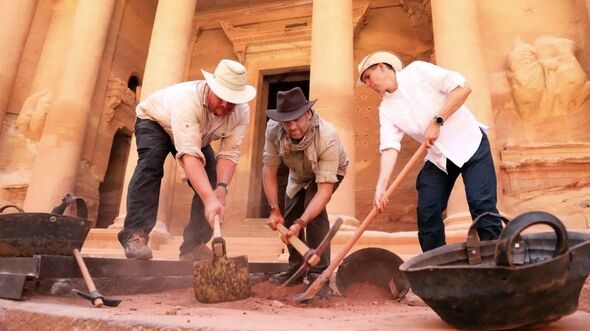 Під одним із семи чудес світу знайшли гробницю віком 2000 років | INFBusiness