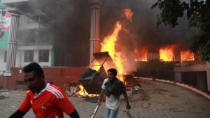 Прем'єр-міністр Непалу пішов у відставку після скасування заборони на соціальні мережі на тлі насильницьких протестів | INFBusiness