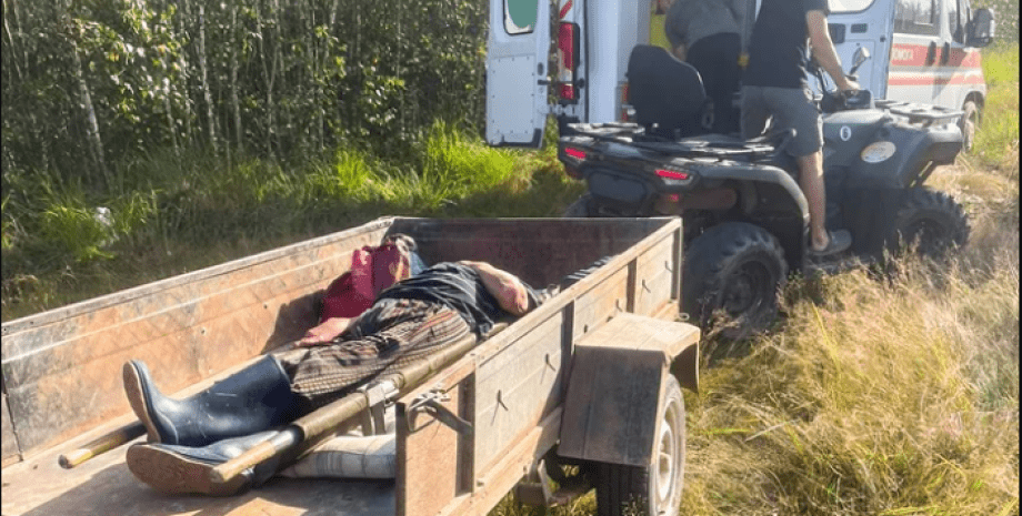 У Рівненській області жінка застрягла в болоті майже на цілий день: чому це сталося (фото) | INFBusiness