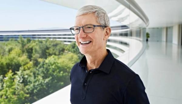 Генеральний директор Apple заявив, що підвищення цін на нові iPhone не пов'язане з митами Трампа.