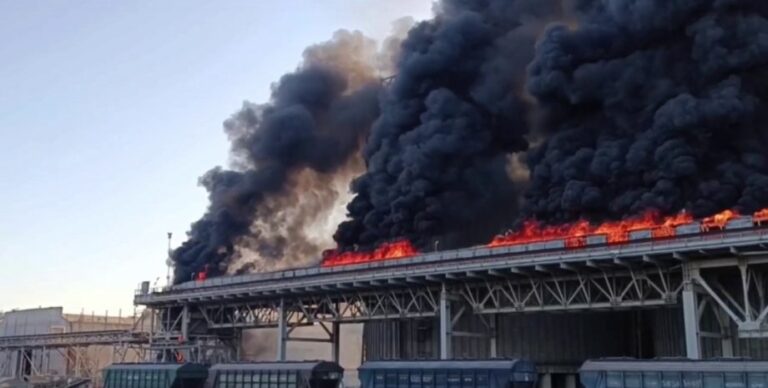 У Чорноморському порту в Одеській області сталася пожежа: що відомо
