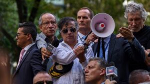 Держдепартамент США анулював візу президента Колумбії після його заяв на протестах у Нью-Йорку | INFBusiness