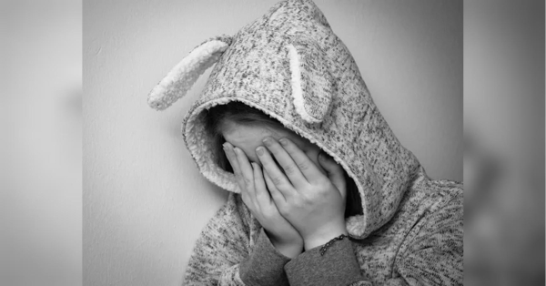 Жахливий злочин на Черкащині: чоловік зґвалтував доньку своїх сусідів